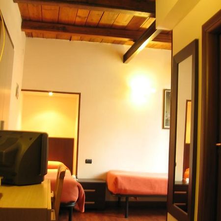 Duomo Apartments Наполи Екстериор снимка