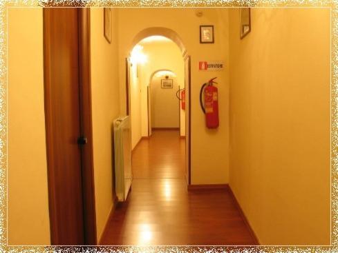 Duomo Apartments Наполи Екстериор снимка